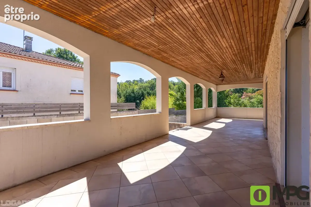 A fumel, maison de 2005, t5 avec jardin, sous sol, terrasse - photo 3