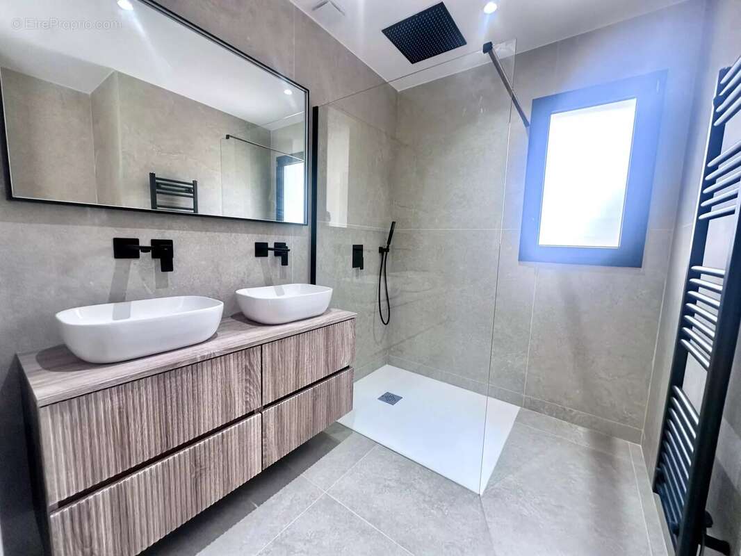 Villa neuve 4 faces avec piscine et jacuzzi - photo 14
