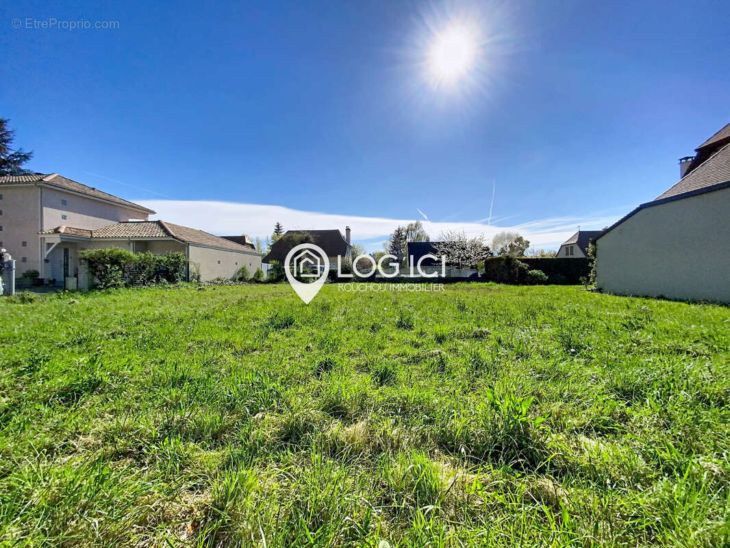 Terrain à LONS
