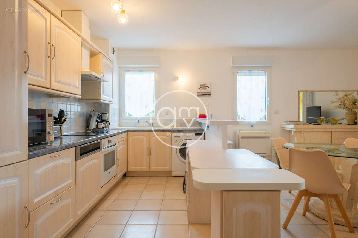 Appartement à BORMES-LES-MIMOSAS