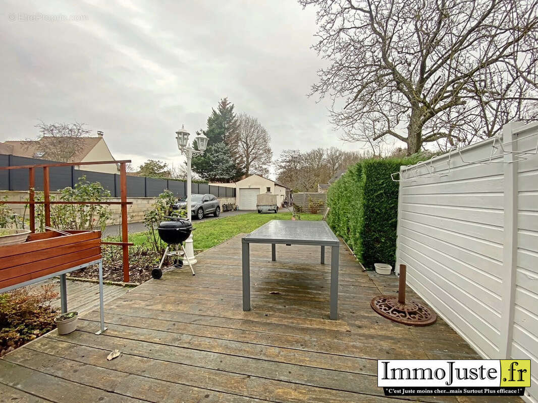 Maison à LES ESSARTS-LE-ROI