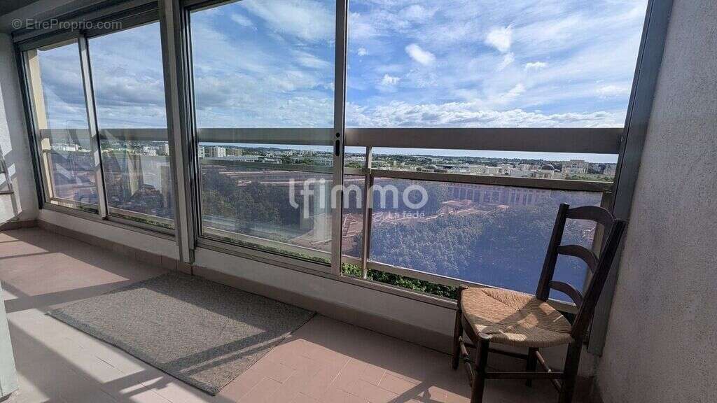 T4 de 84 m² - Piscine - Antigone - photo 4