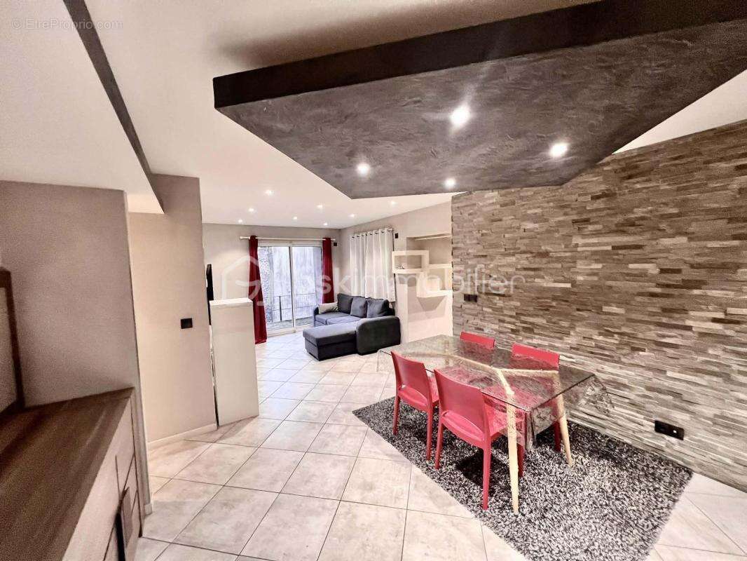 Appartement à SAINT-JEAN-DE-MAURIENNE