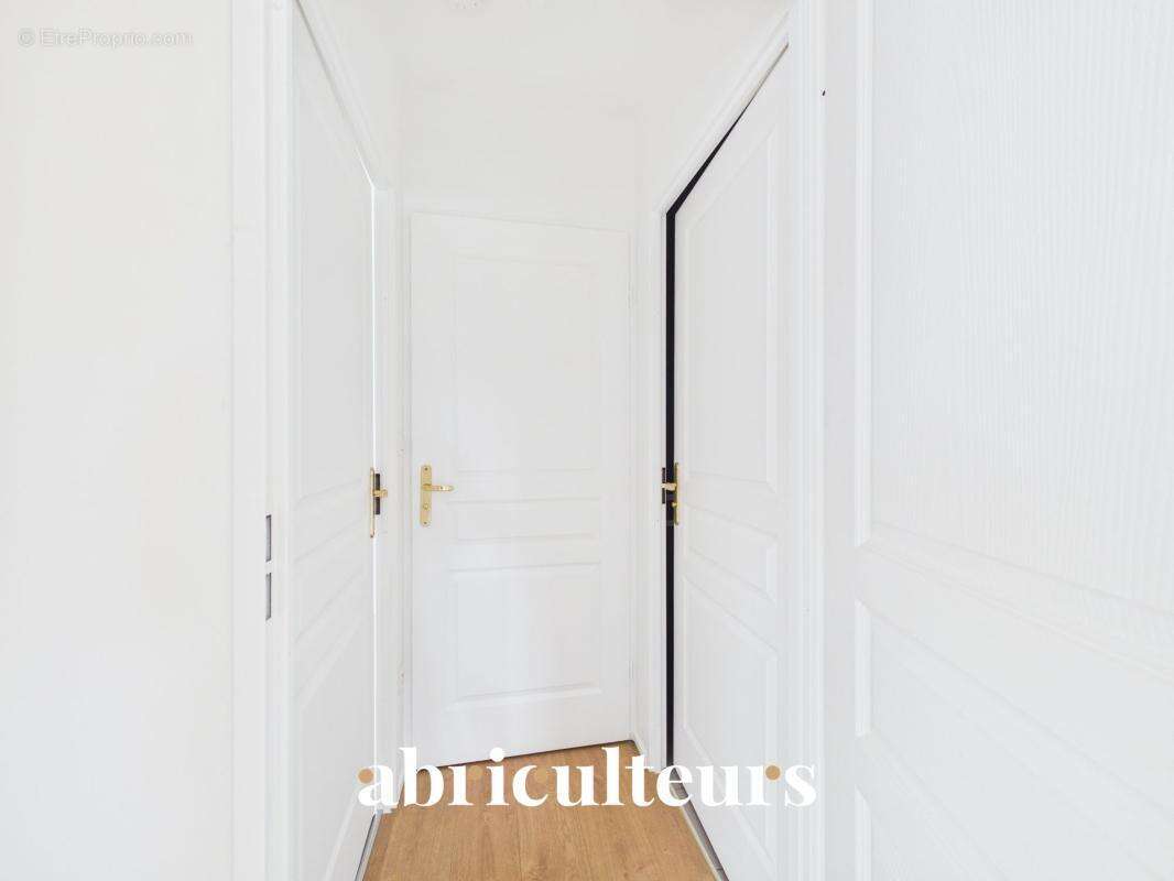 Appartement T2 de caractère au sein d’une ancienne Grange Dîmière en vente à Survilliers (95470) - photo 9