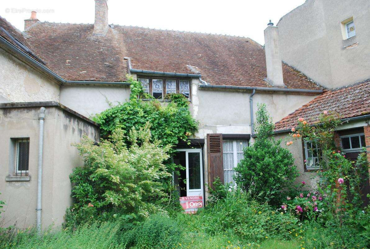 Maison à COSNE-COURS-SUR-LOIRE