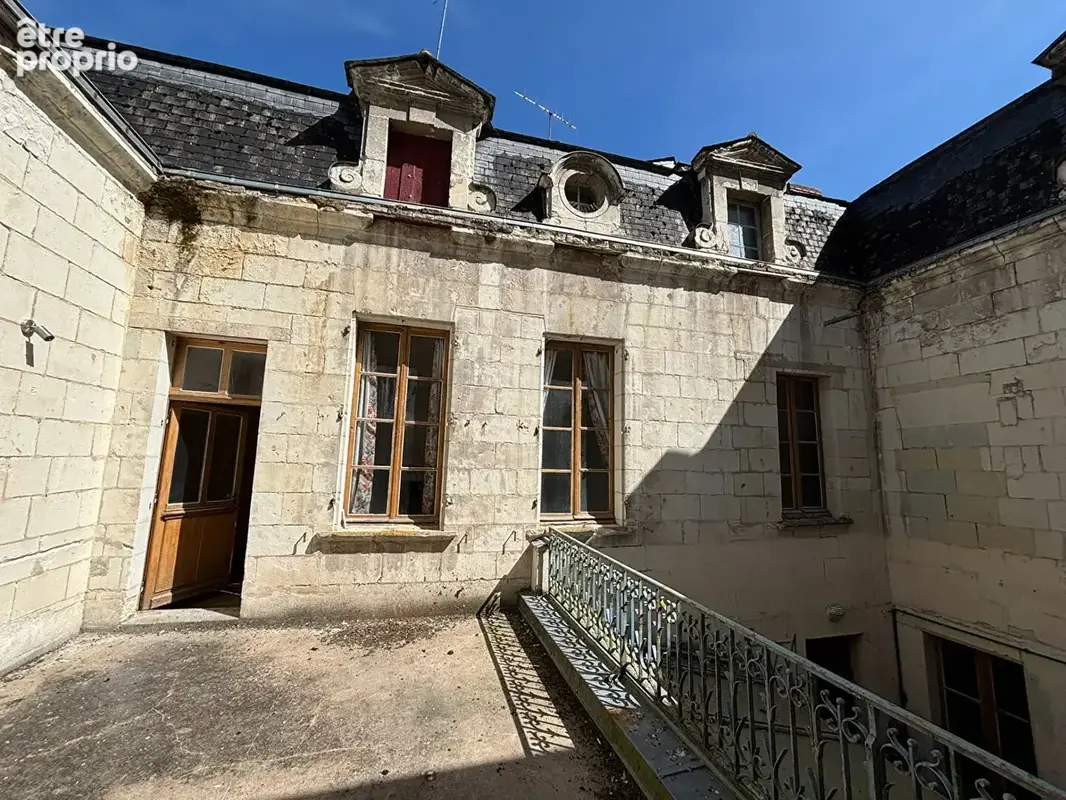 Maison de charme à fort potentiel  Centre-ville de Saumur - photo 12