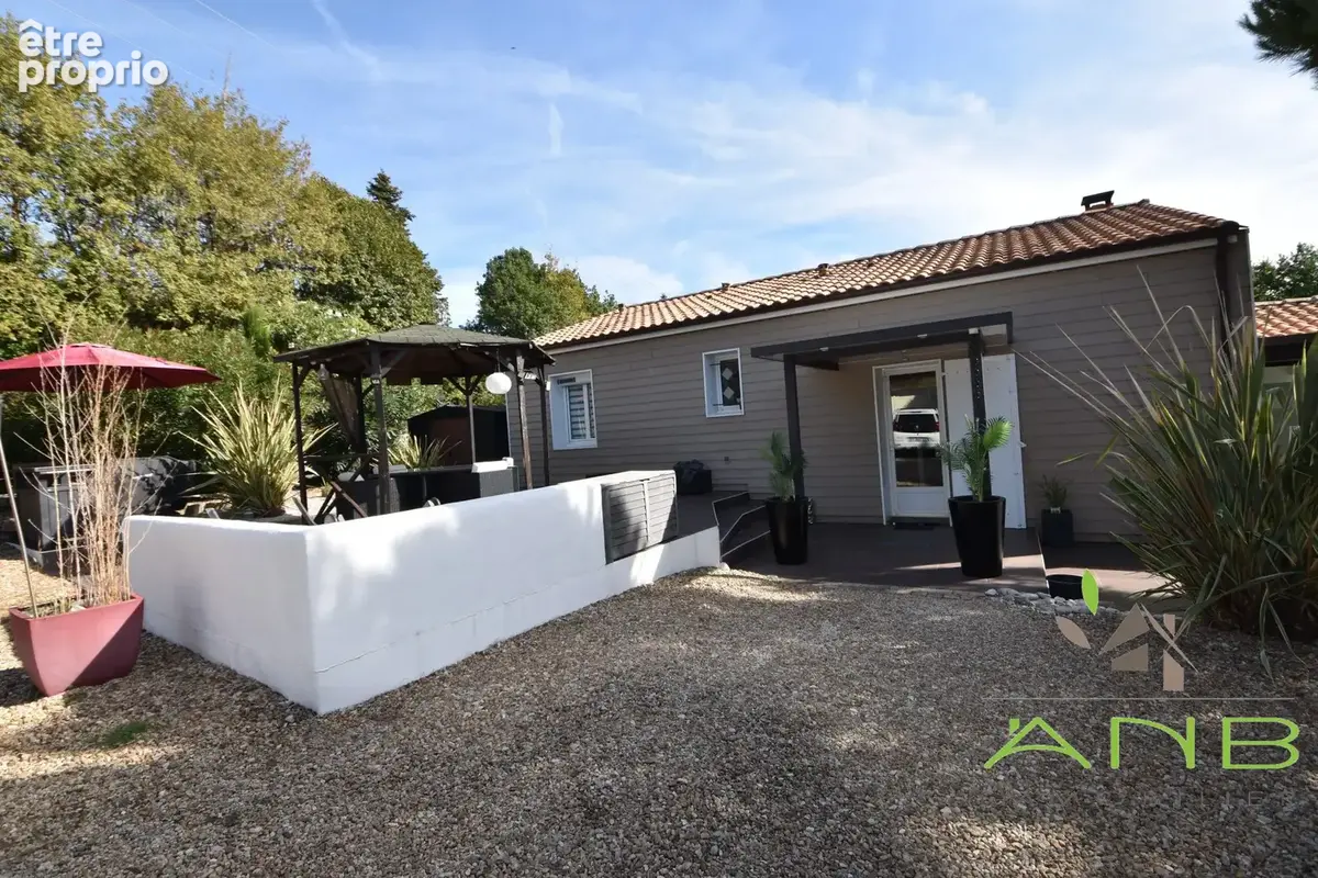 Photo Maison à Mornac au prix de 199 000€