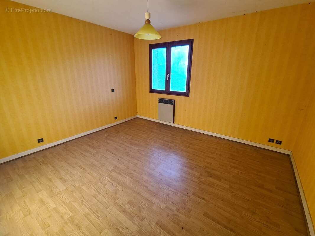 Maison à MONTAILLEUR