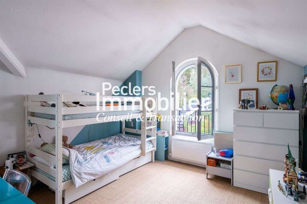 Appartement à RUEIL-MALMAISON