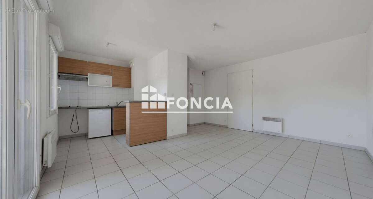 Appartement à SAINT-QUENTIN-DE-BARON