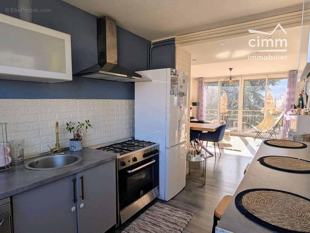 Appartement à SEYSSINET-PARISET