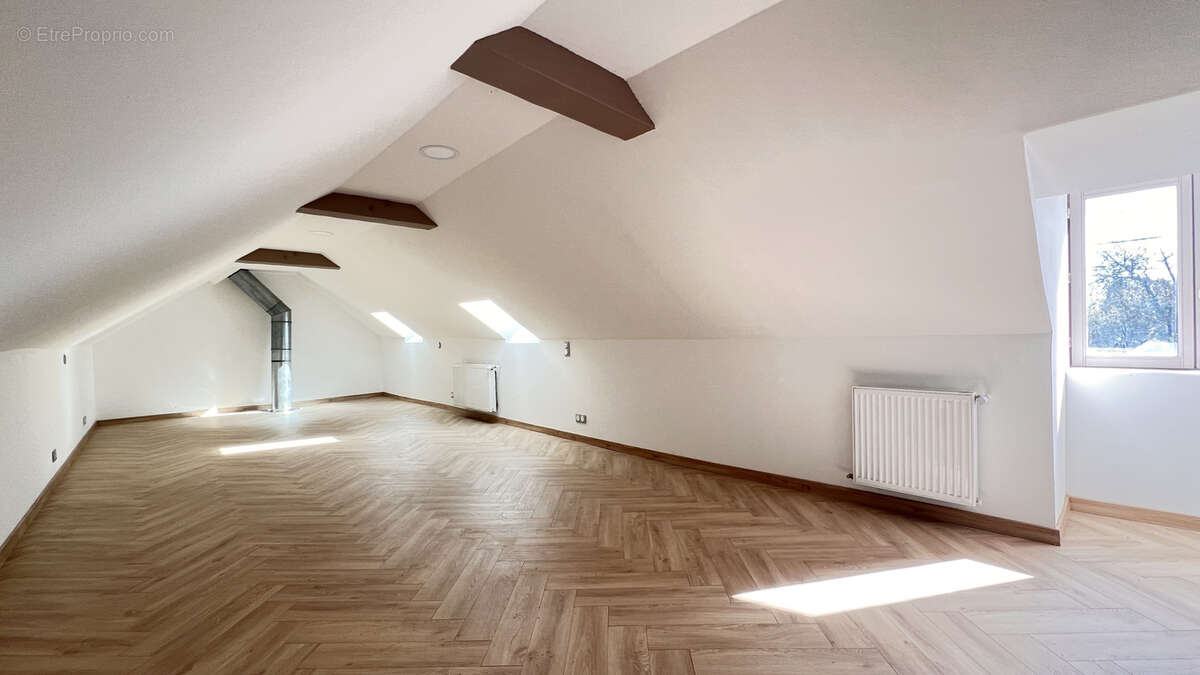 Maison à MONTEREAU-FAULT-YONNE