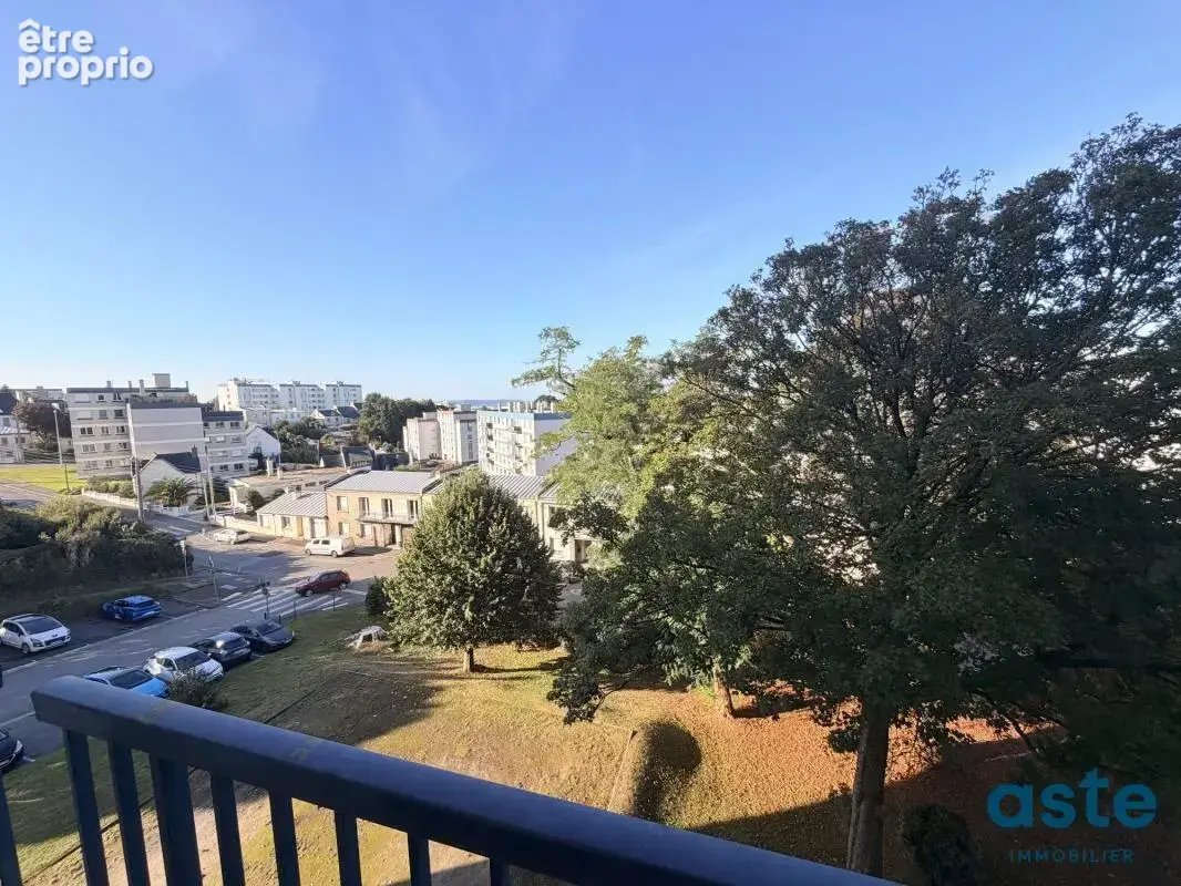 Lumineux T4 avec balcon et garage à Saint-Marc - photo 2