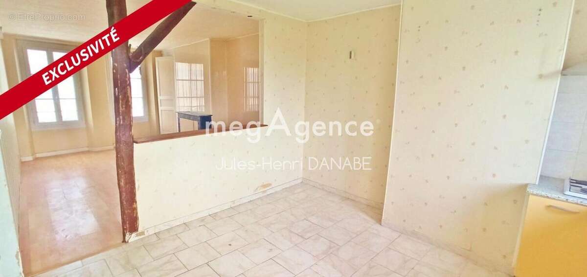 Appartement à VILLENEUVE-L&#039;ARCHEVEQUE