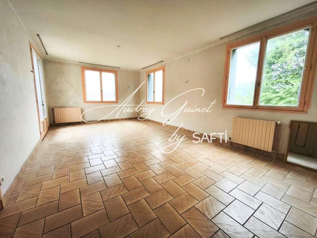 Photo 2 - Maison à SAVIGNY-LEVESCAULT