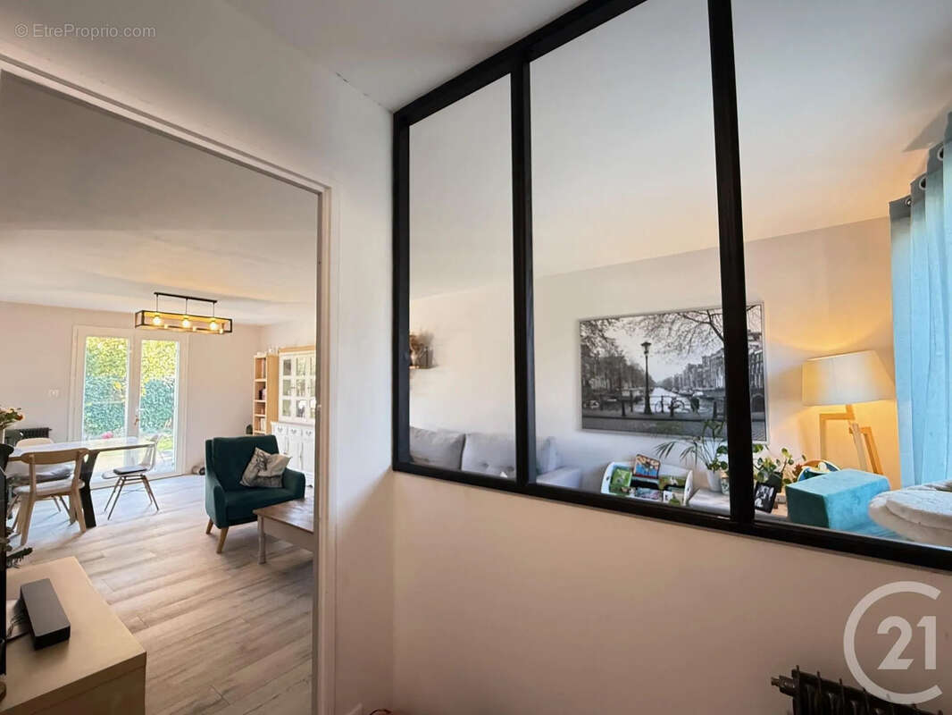 Maison à BOUCHEMAINE