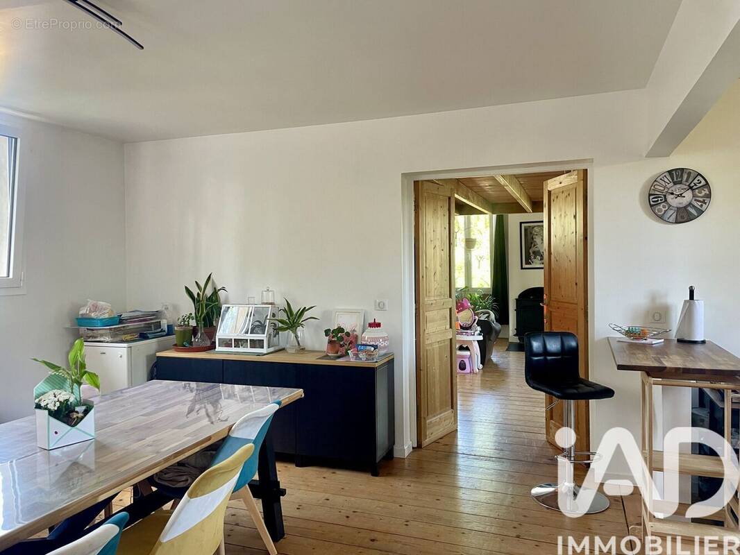 Photo 1 - Appartement à VERT-SAINT-DENIS
