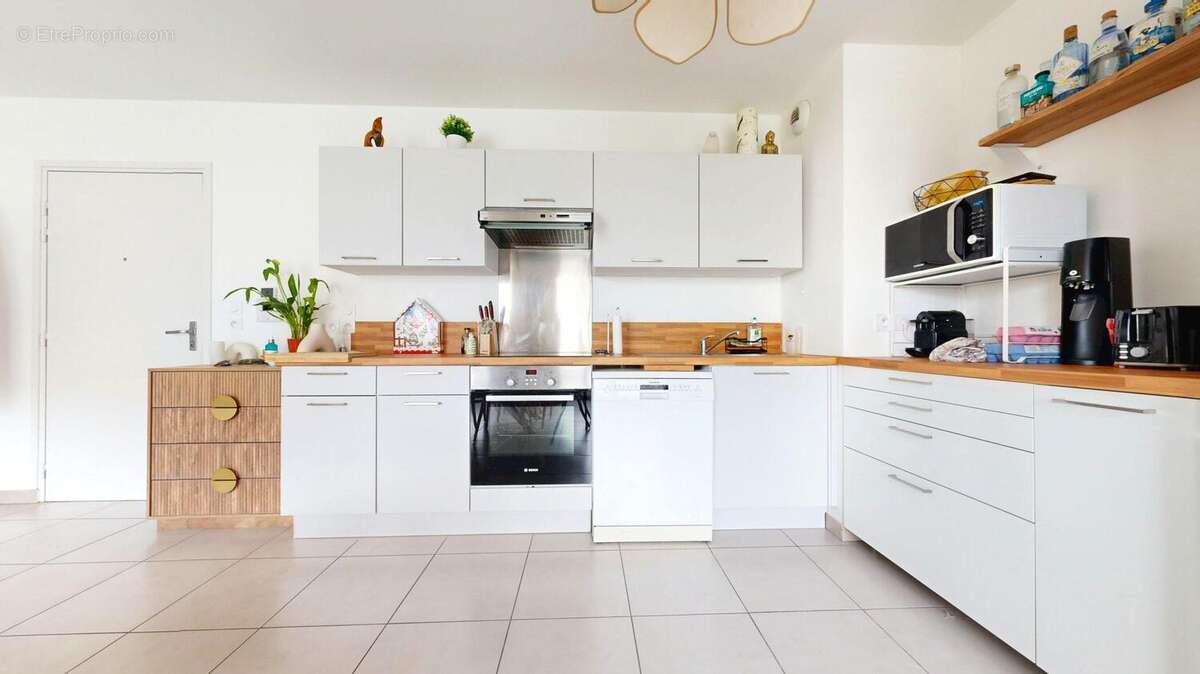 Appartement à LYON-8E