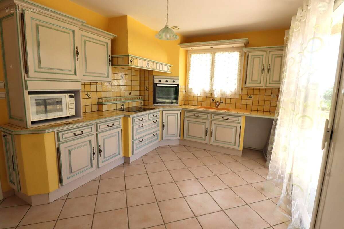 Maison 139 m² à Pajay  - photo 6
