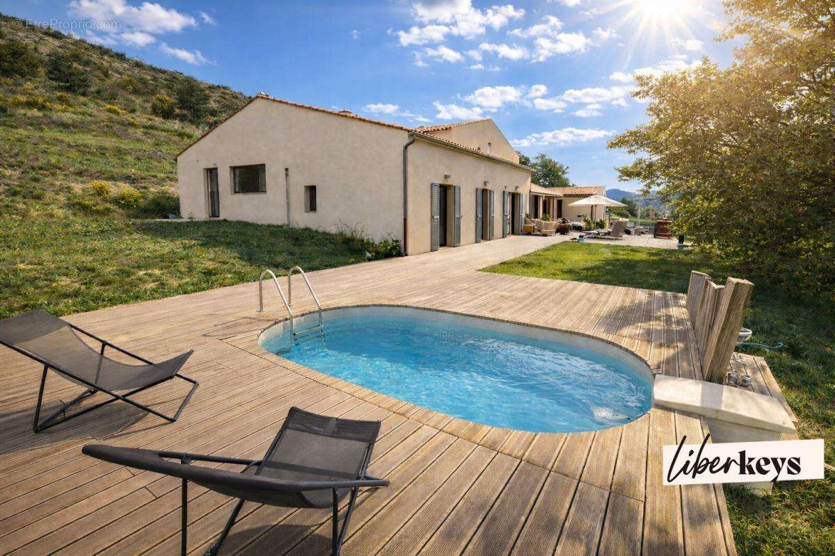 Maison à LA PALUD-SUR-VERDON