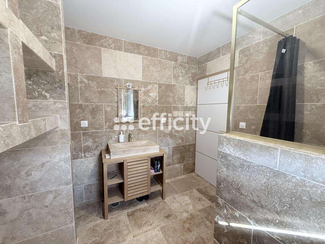Maison 80 m² à Verteuil-Sur-Charente  - photo 11