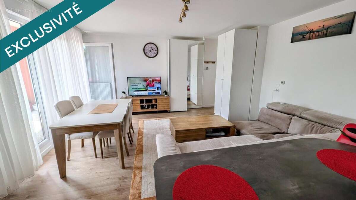 Appartement 80 m² à Montfermeil  - photo 2