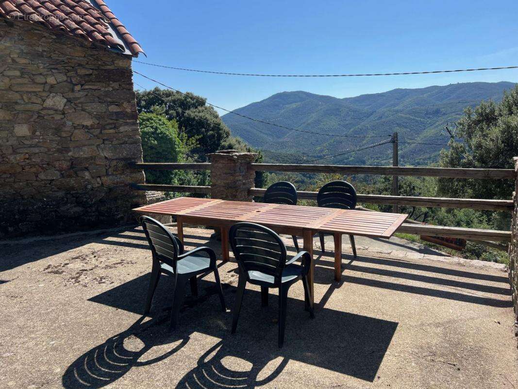 Maison à SAINT-JULIEN