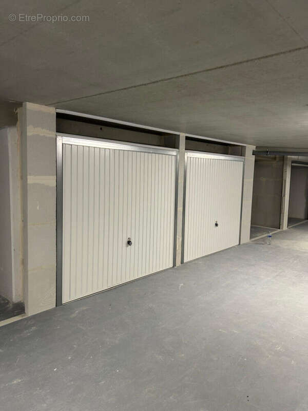 Parking 36 m² à Fontenay-Aux-Roses  - photo 3