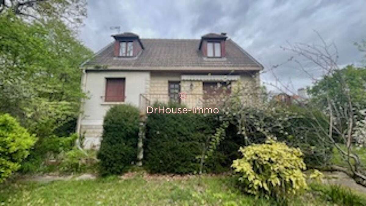 Maison à LES PAVILLONS-SOUS-BOIS