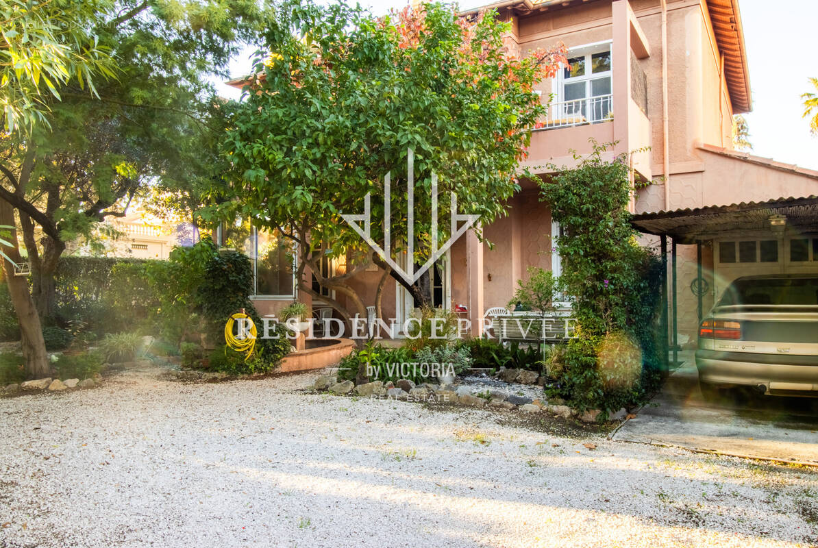 Maison à HYERES