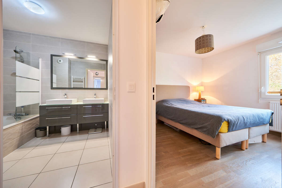 Appartement à ANNECY-LE-VIEUX