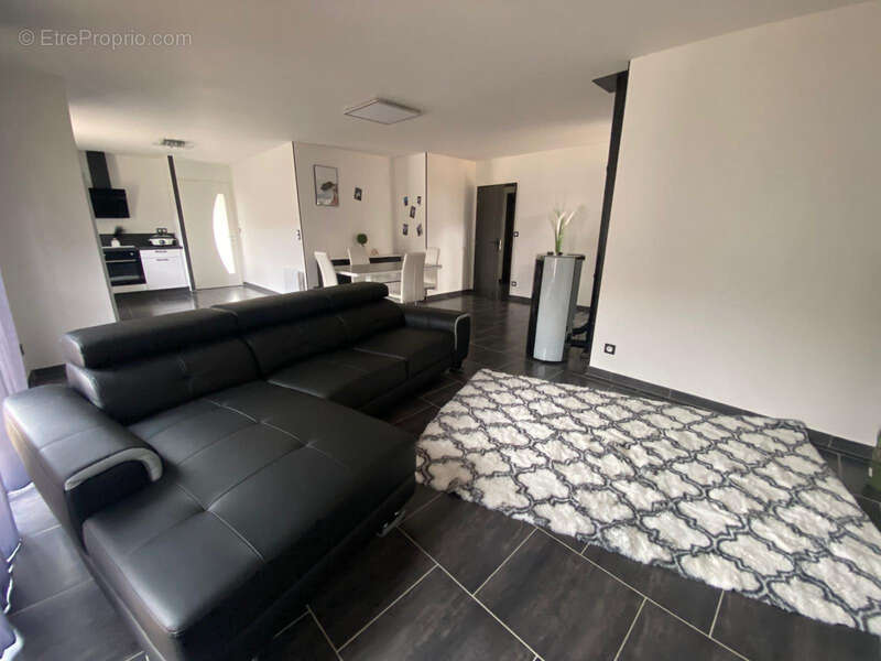 Maison à SAINT-CYR-EN-TALMONDAIS