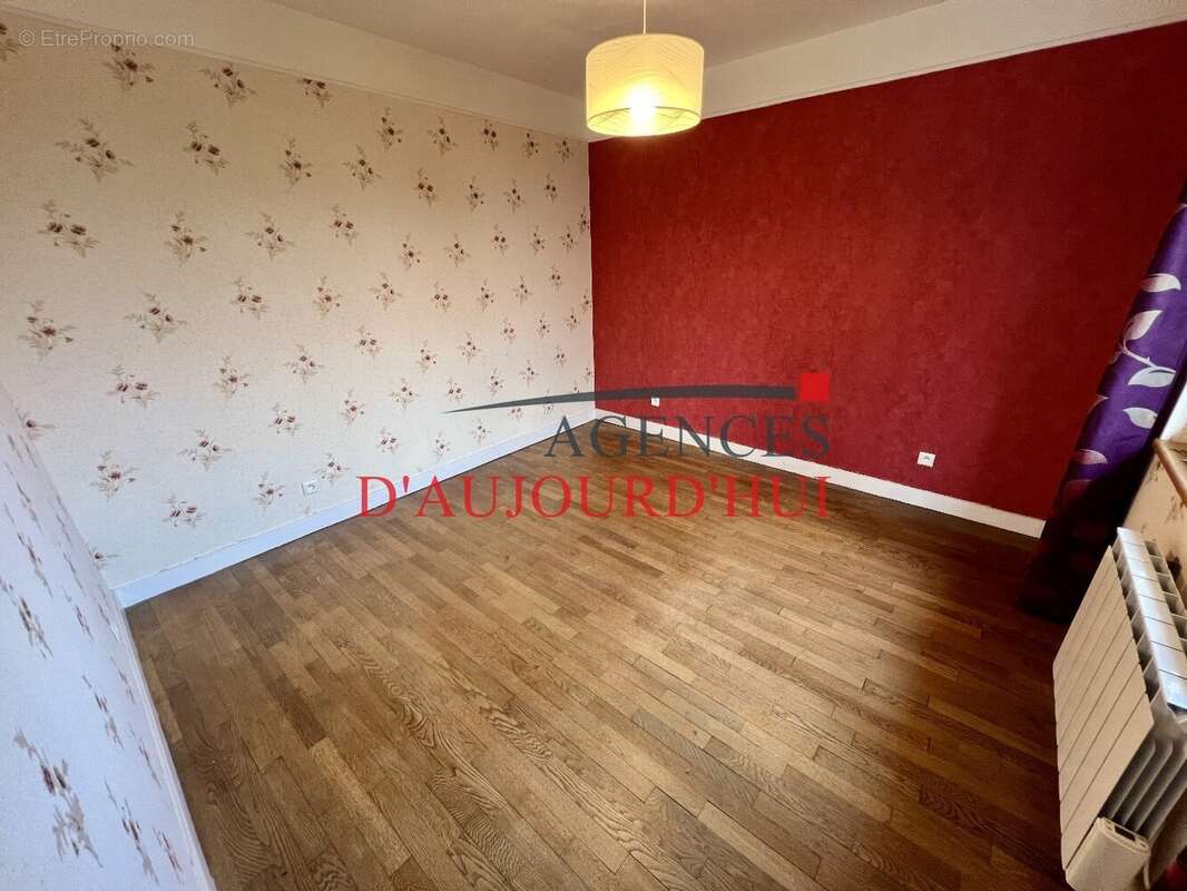 Maison à VILLERS-BOCAGE