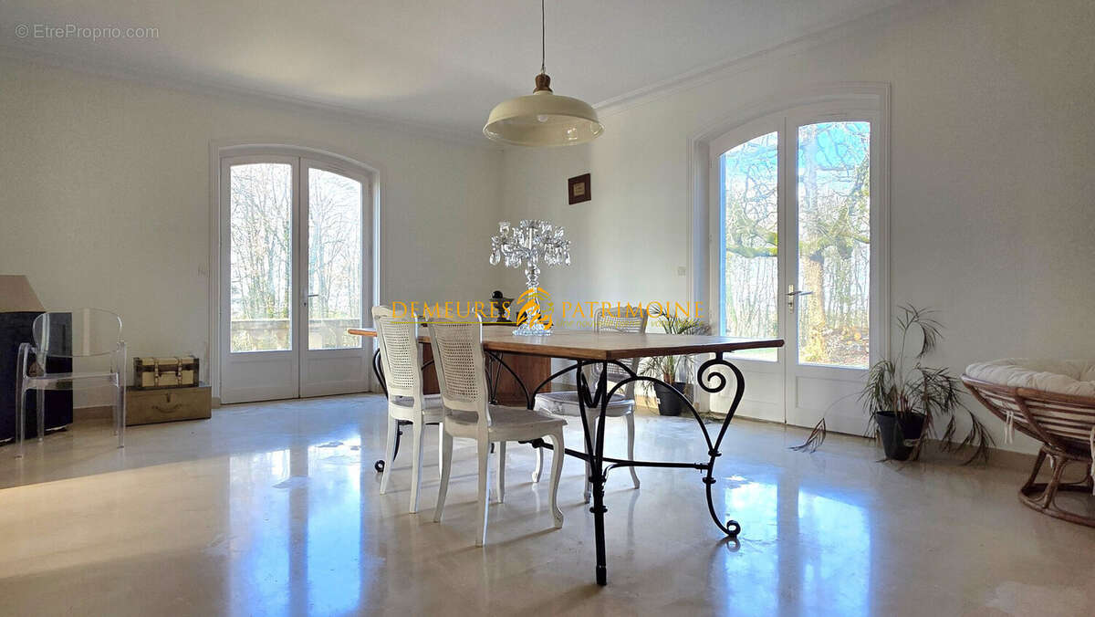 Maison à FOUQUEBRUNE