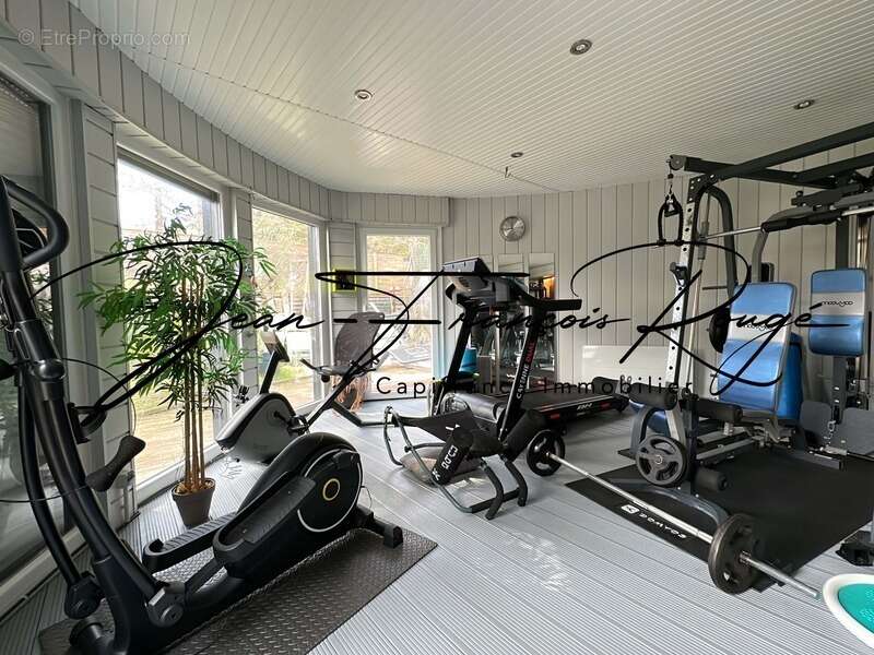 Maison à AGON-COUTAINVILLE