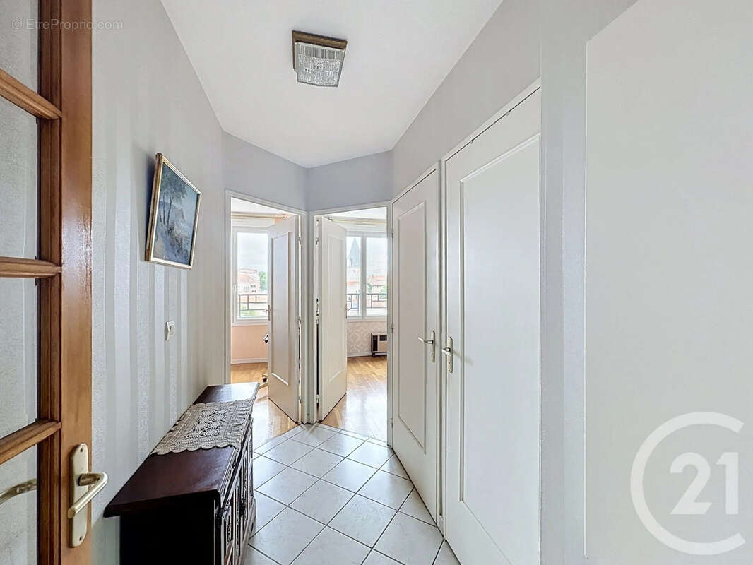 Appartement à VENISSIEUX