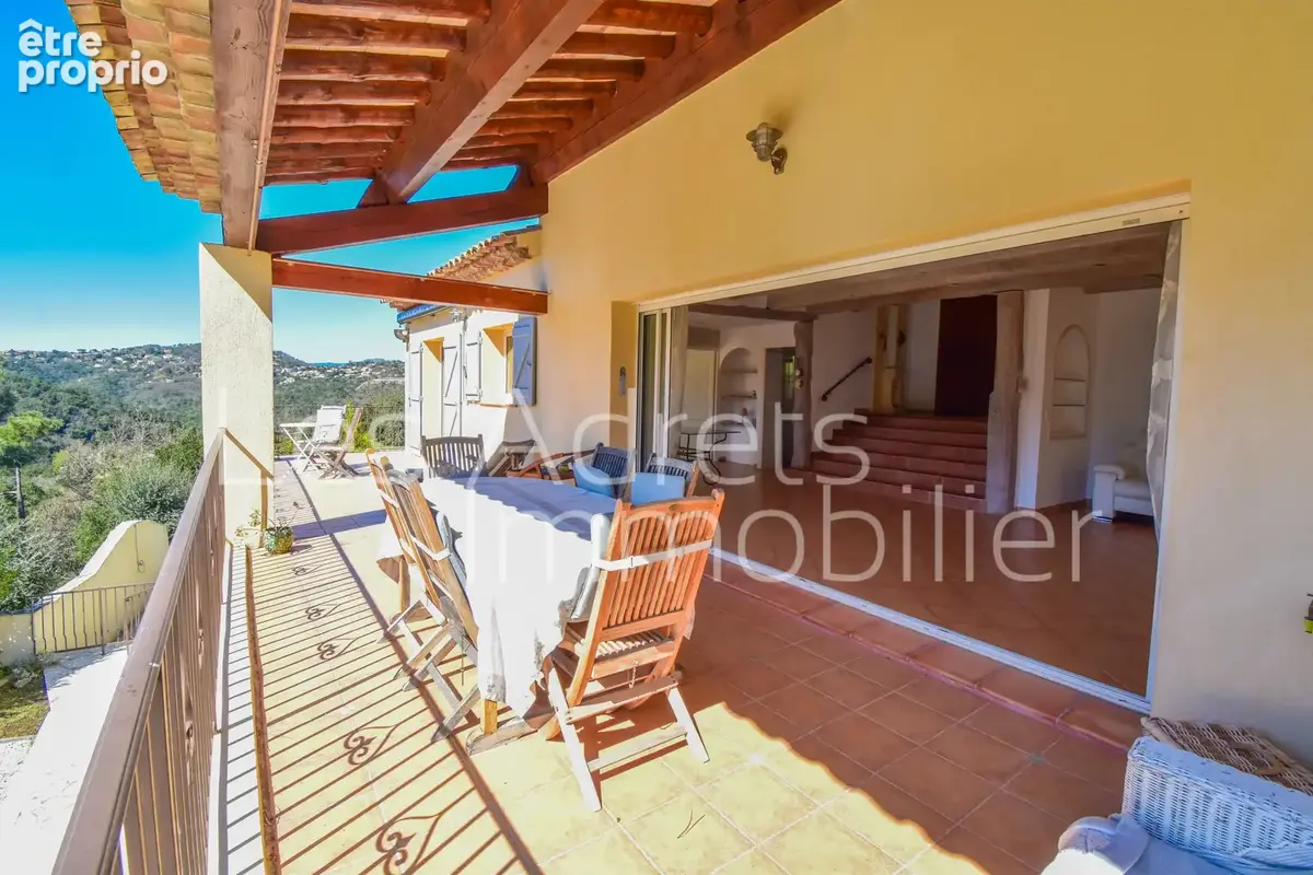 Propriété familiale avec dépendances - photo 10