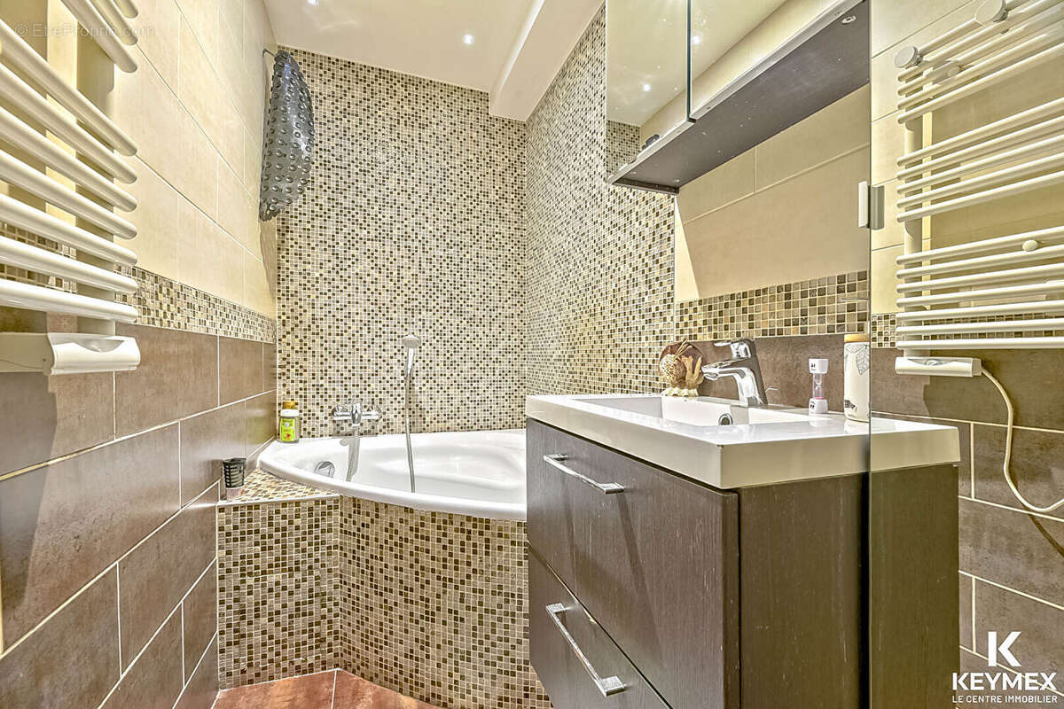 Appartement à FREPILLON