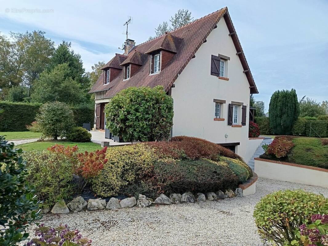Maison à PONT-L'EVEQUE