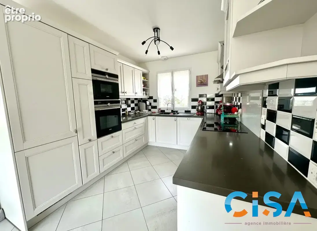 Maison 5 pièces 85 m² à vendre à Chambly (60230) - photo 3