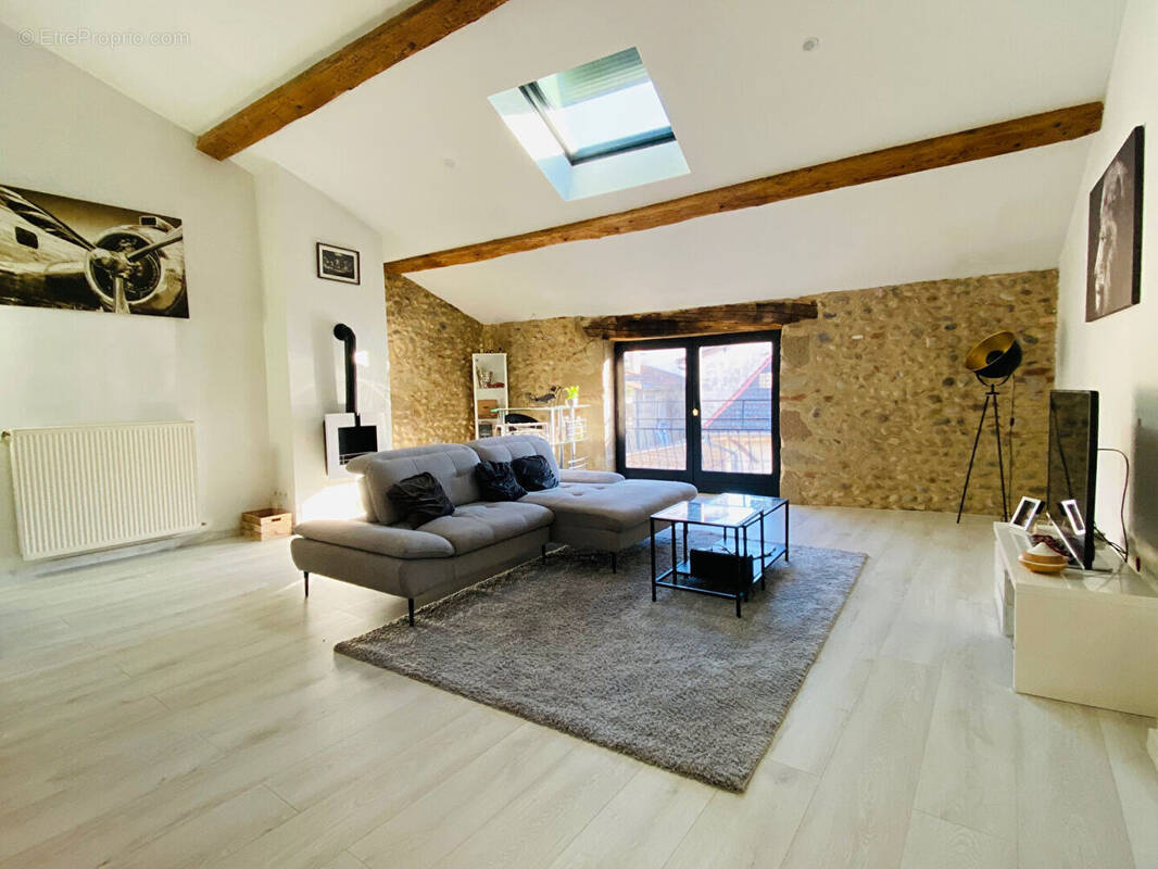 Appartement à BOURG-DE-PEAGE