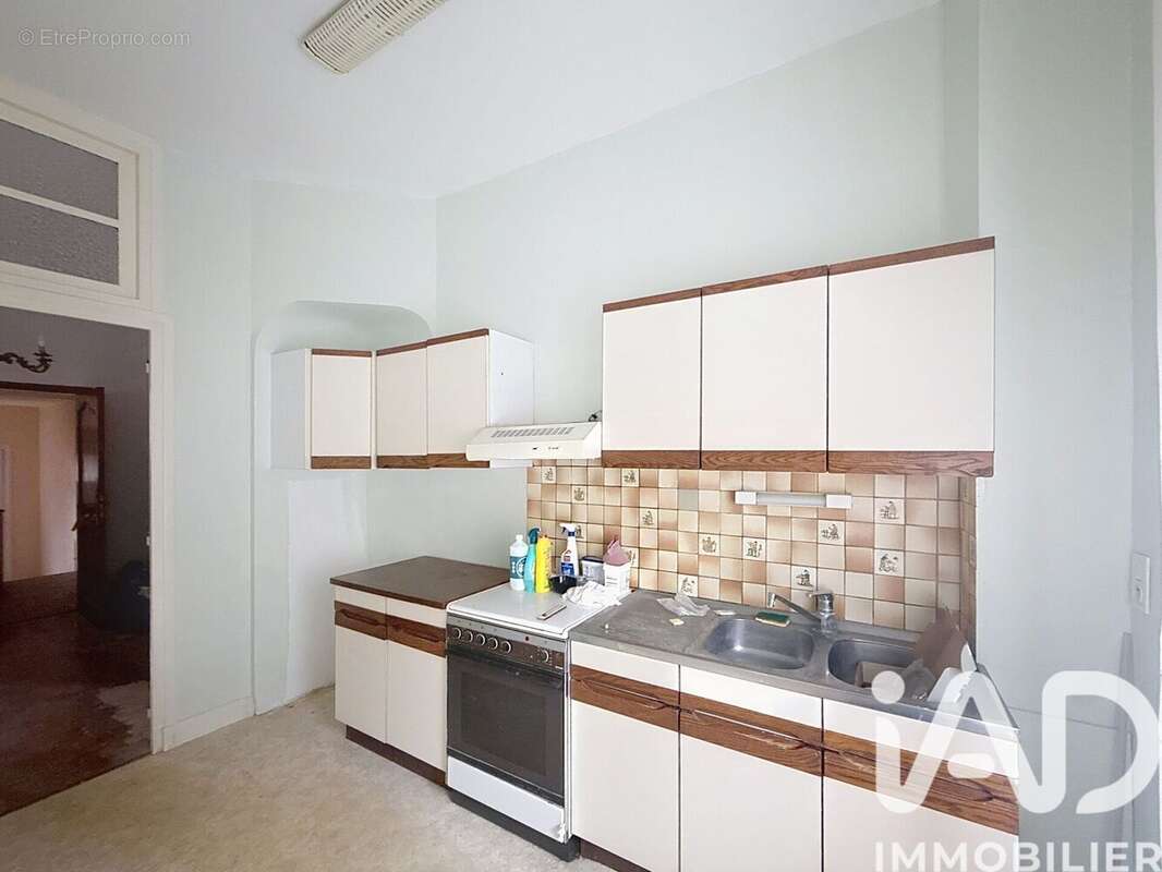 Appartement 225 m² à Douai  - photo 9