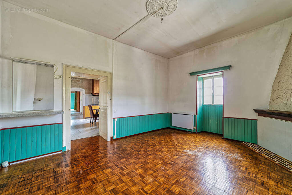 Appartement à PRINGY