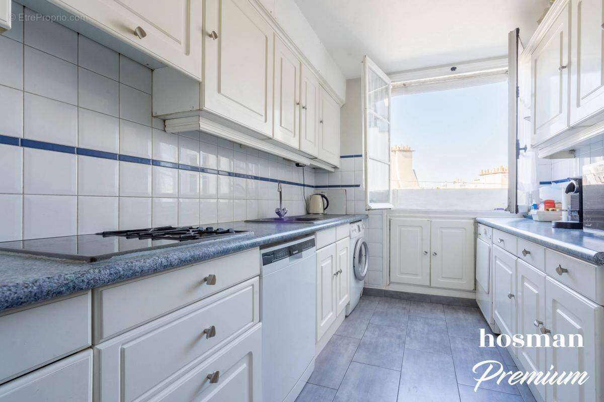 Appartement à PARIS-10E