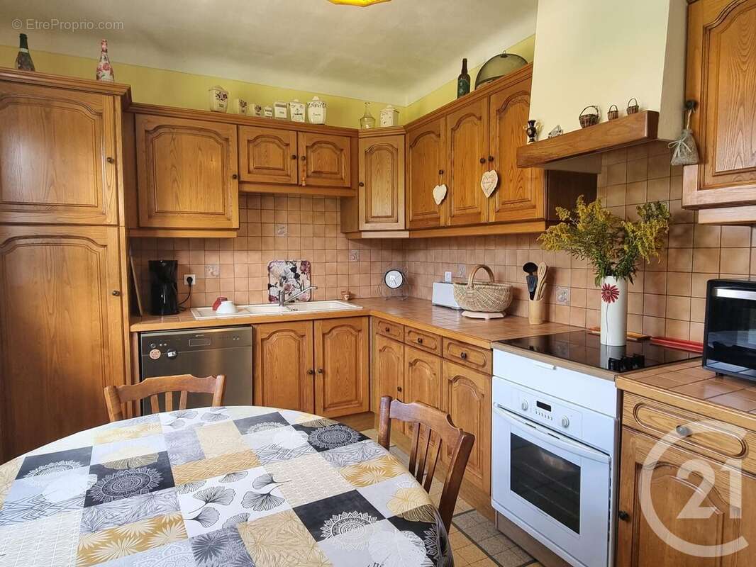 Maison à NEUVY-SUR-LOIRE