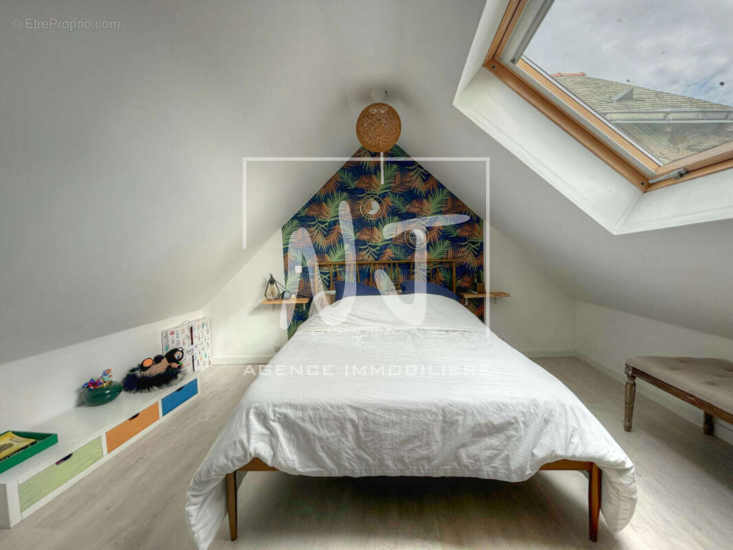 Maison à LES PONTS-DE-CE