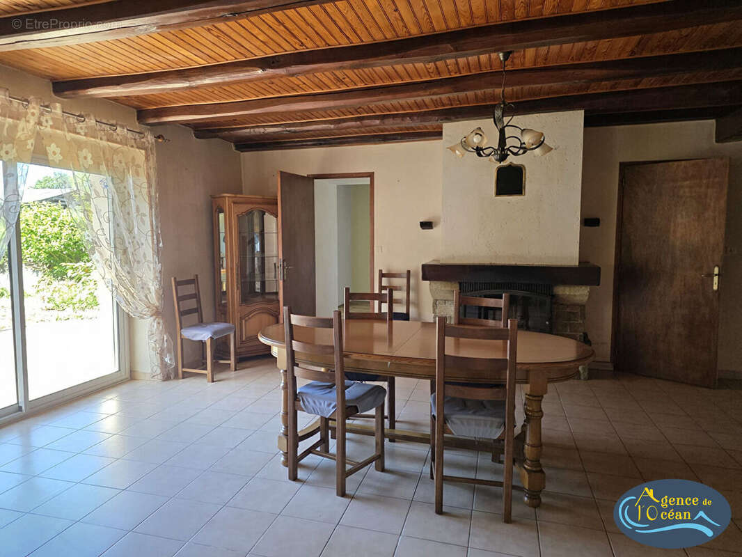 Maison à CAMOEL