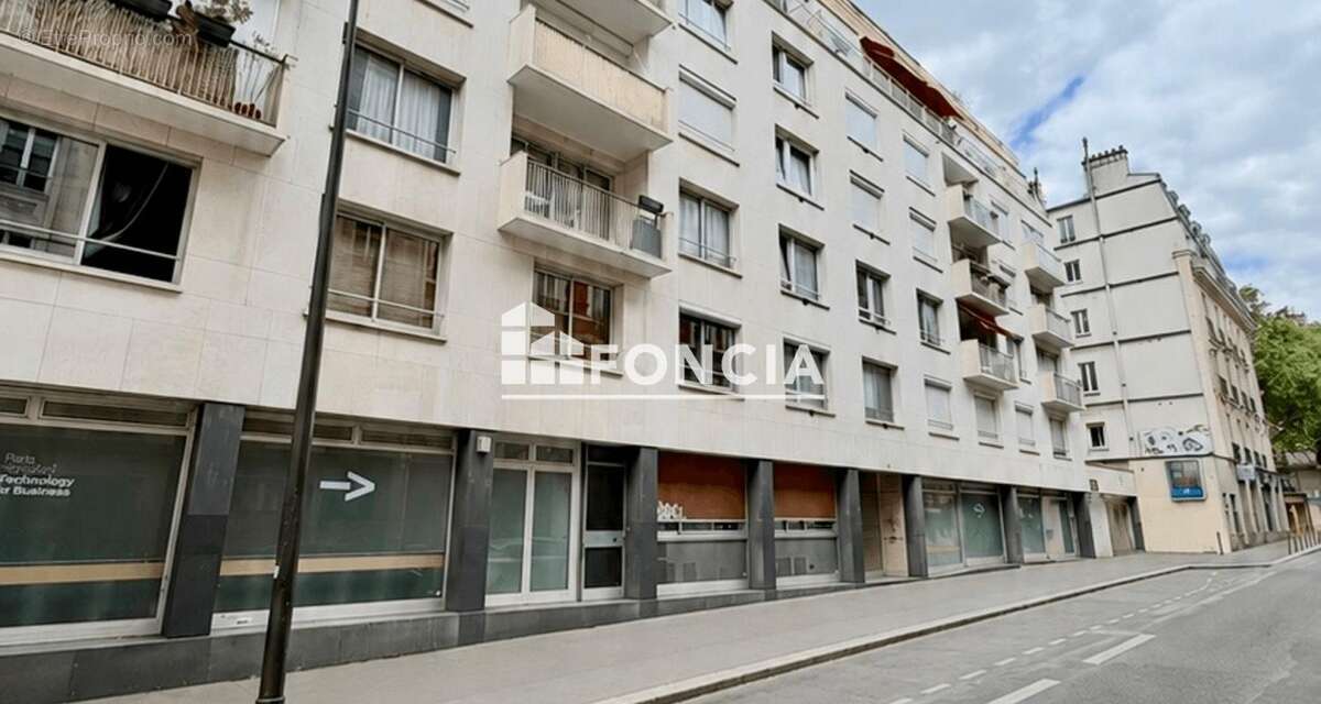 Appartement à PARIS-11E
