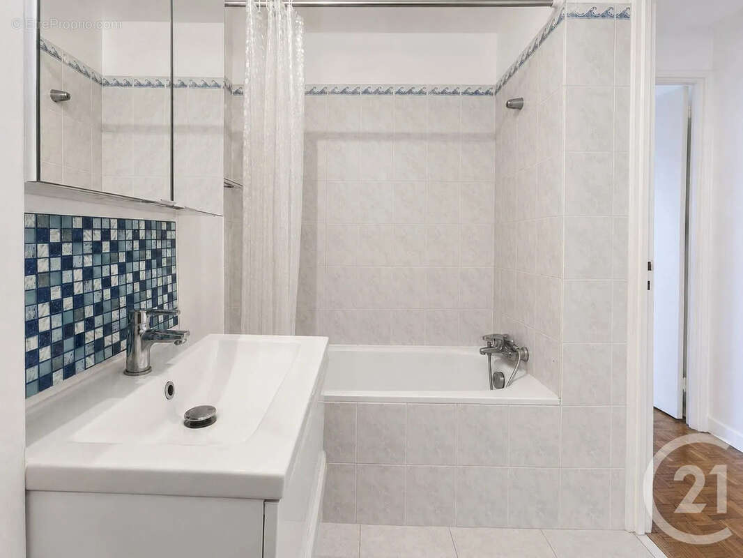 Appartement 61 m² à Saint-Maur-Des-Fosses  - photo 11