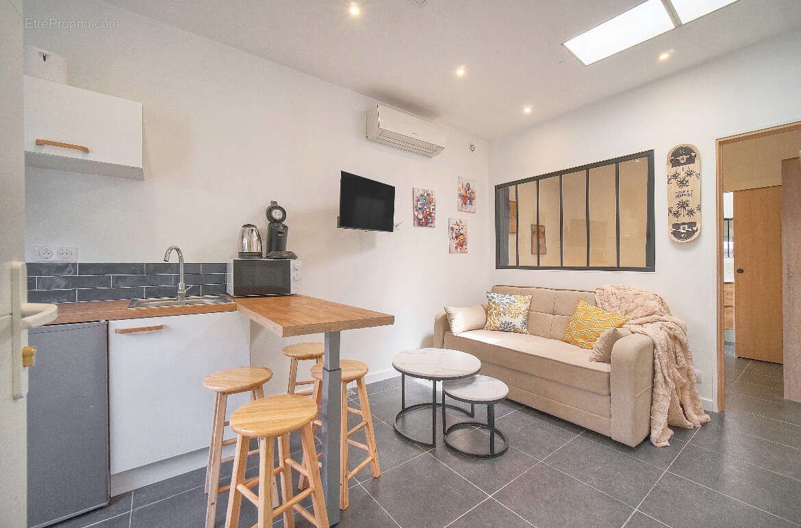 Cannes anglais au calme  villa t5/ t6 de 118 m2 terrasse 80m2 sud ouest 10 % rentabilite - photo 4